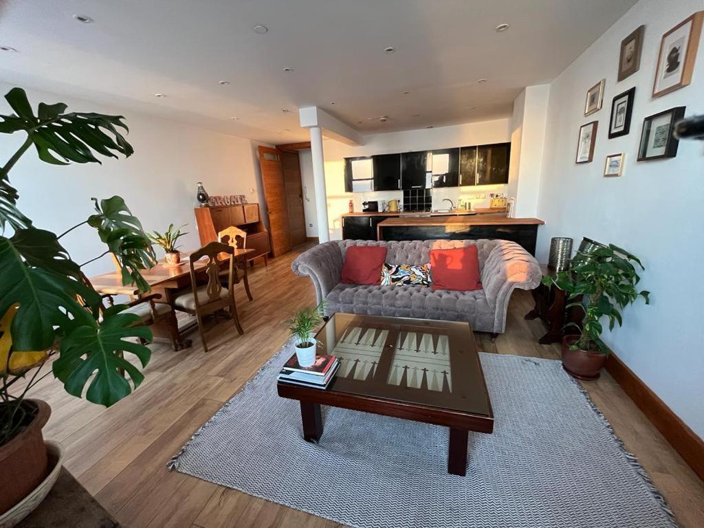 Margate Sea Front Apartment Екстериор снимка